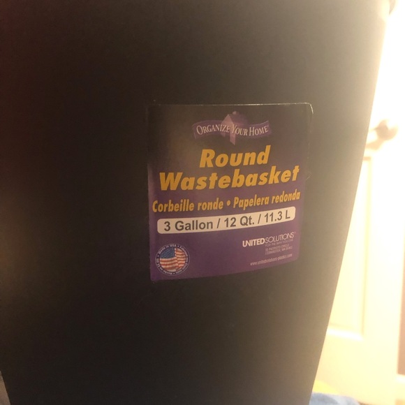 3 Gallon Trash Can - Picture 3 of 4